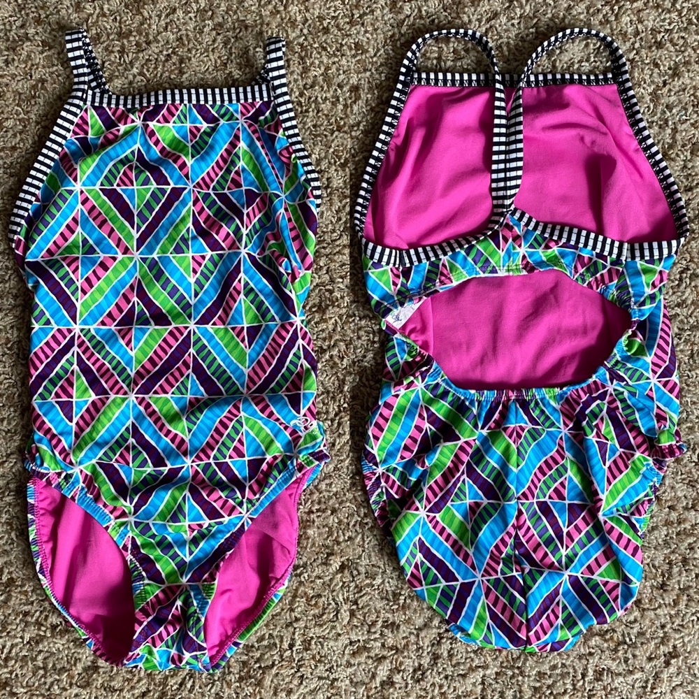 ✨ HOST PICK! ✨ Dolfin Uglies One Piece Geo Print